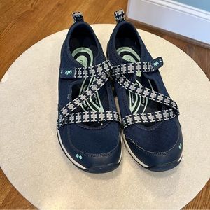 Ryka Kailee Shoes Comfort Slip On Mesh Navy Blue Hook Loop Closure Women’s 8 1/2